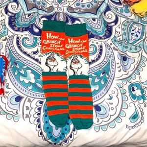 Dr suess how the grinch stole Christmas men or women socks